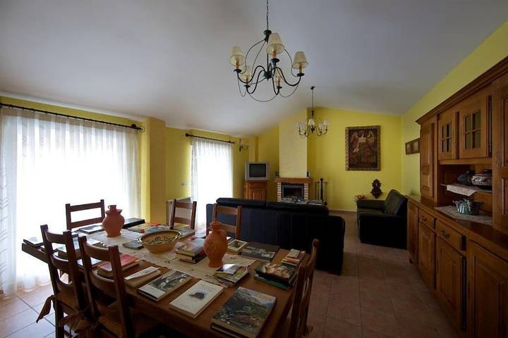 Casa rural para 10 personas, con vistas y balcón en La Bureba - 4