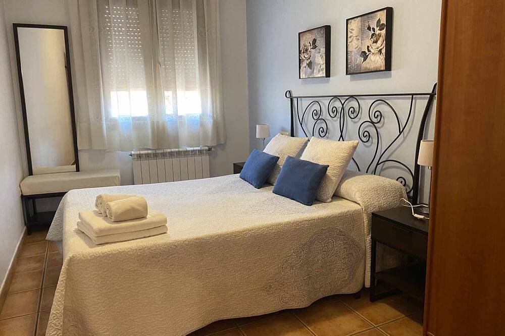 Entire apartment, Lodging next to the mountain in Beceite, Massis dels Ports