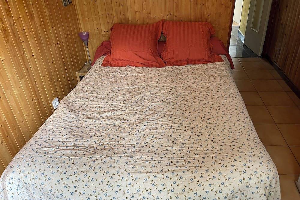 Entire apartment, Nice furnished T2 near Rer B and Stade de France in Aulnay-sous-Bois, Seine-Saint-Denis