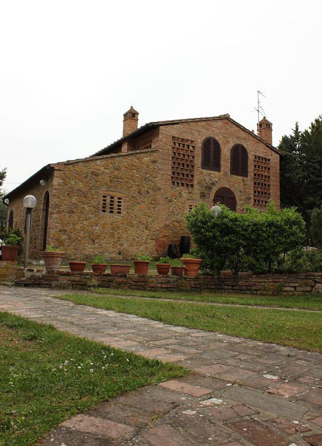 Appartamento intero, Apartment with Terrace in Montaione, Firenze province