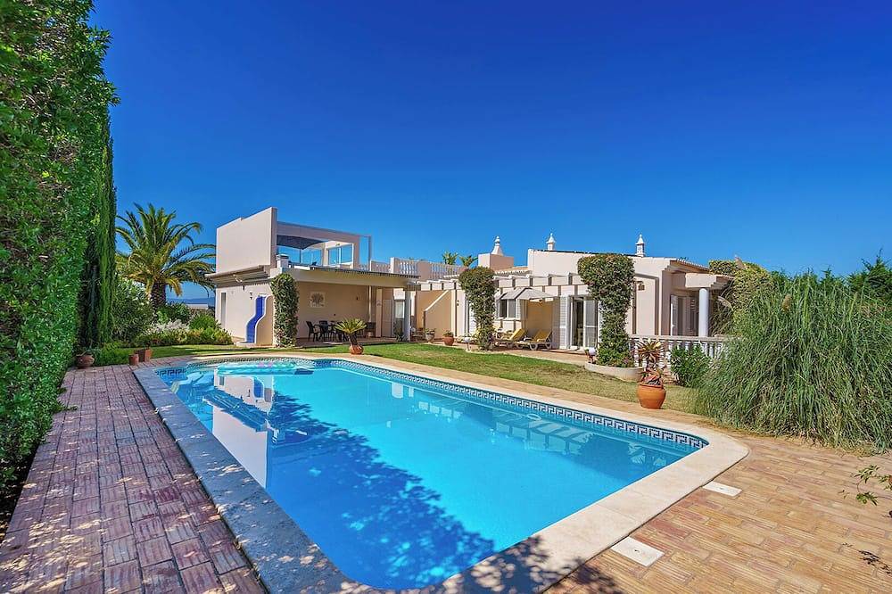 Bungalow para 8 Pessoas em Estômbar, Estômbar e Parchal