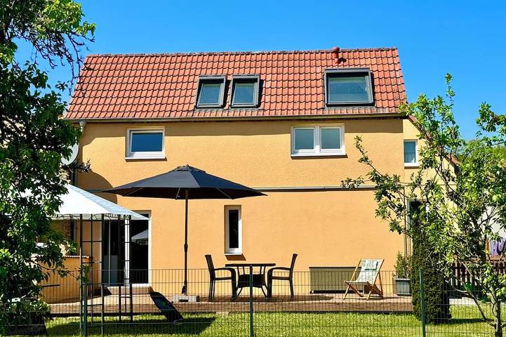 Luxus-Ferienhaus für 5 Personen, mit Terrasse und Garten