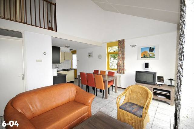 Albatros 6 in Julianadorp aan Zee, Julianadorp