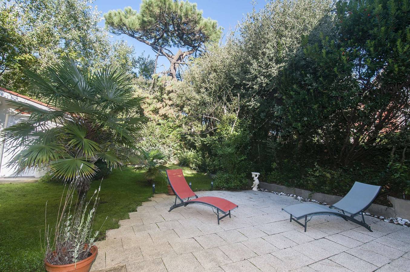 Very beautiful Soulacaise villa 5 minutes from the center in Soulac-sur-Mer, Lesparre-Médoc region