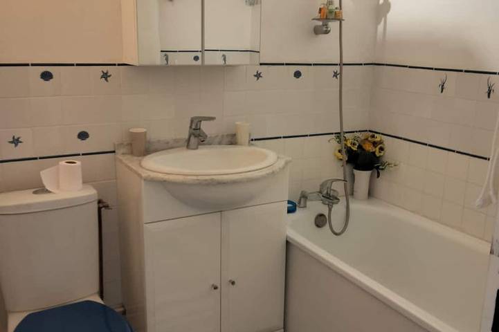 Appartement entier, Joli studio de 21m2 avec vue à Houlgate, dernier étage avec balcon in Houlgate, Région de Lisieux