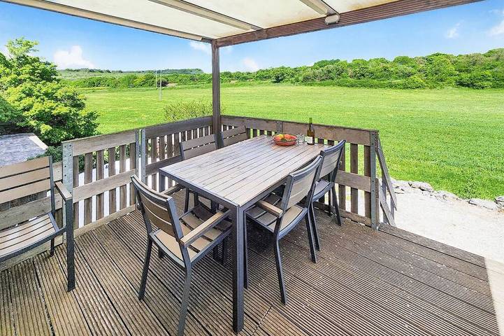 Gîte pour 6 personnes, avec piscine à Saint-Félix-de-l'Héras