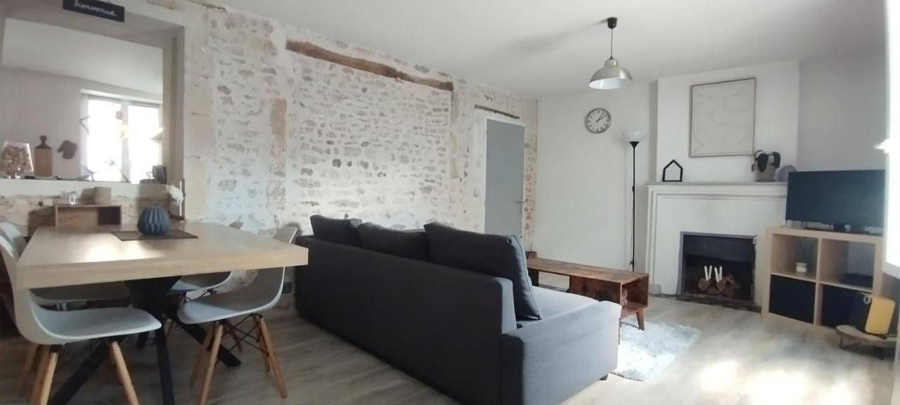 Two-Bedroom House in Jaunay-Clan, Vienne (France)