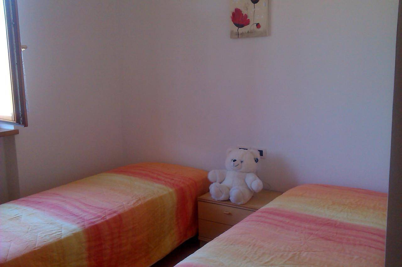 Ganze Ferienwohnung, Wohnung in Levico Terme mit Großem Garten in Levico Terme, Valsugana