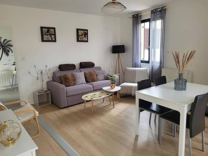 Location de vacances pour 6 personnes, avec terrasse et vue, animaux acceptés dans Davayé - 4