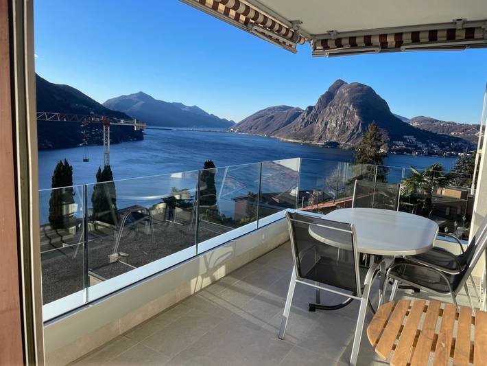 Ferienwohnung für 4 Personen, mit Balkon und Seeblick