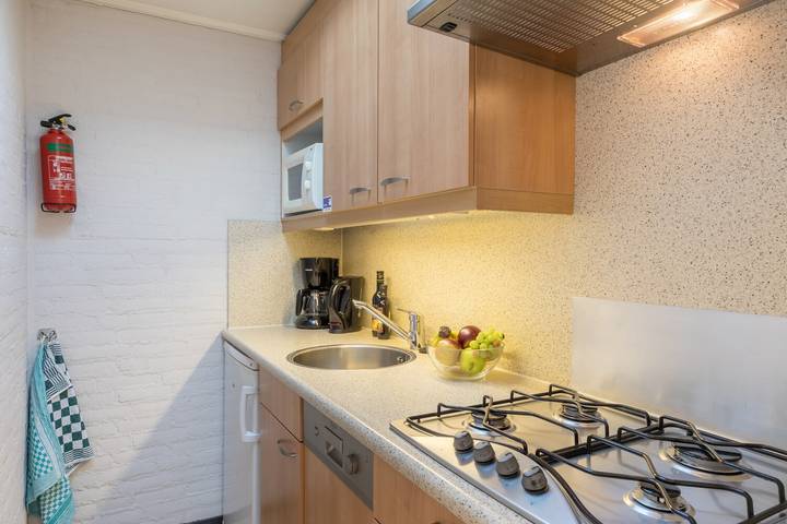 Bungalow für 2 Personen, mit Terrasse und Sauna sowie Garten in den Niederlande - 4