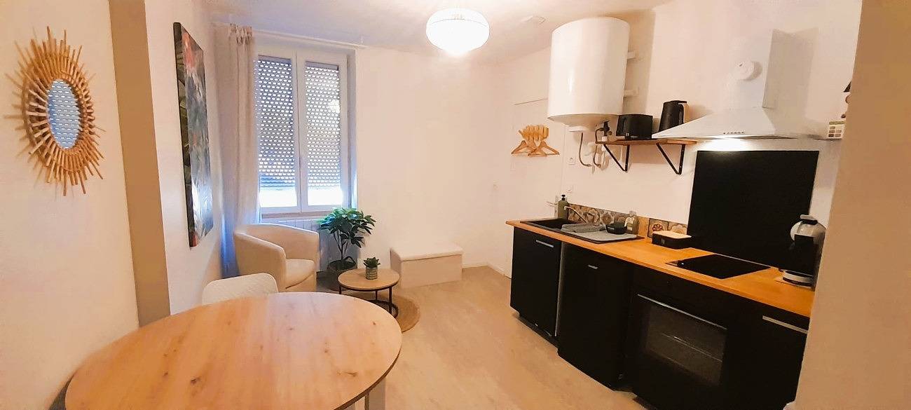 Entire apartment, Ranty tropical in Vierzon, Vierzon Region