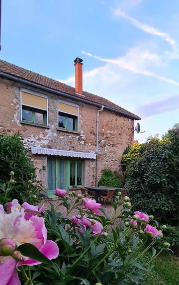Gîte pour 4 personnes, avec jardin et terrasse, animaux acceptés à Ouroux-en-Morvan