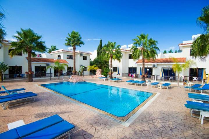 Ferienwohnung für 5 Personen, mit Balkon und Pool in Ayia Napa