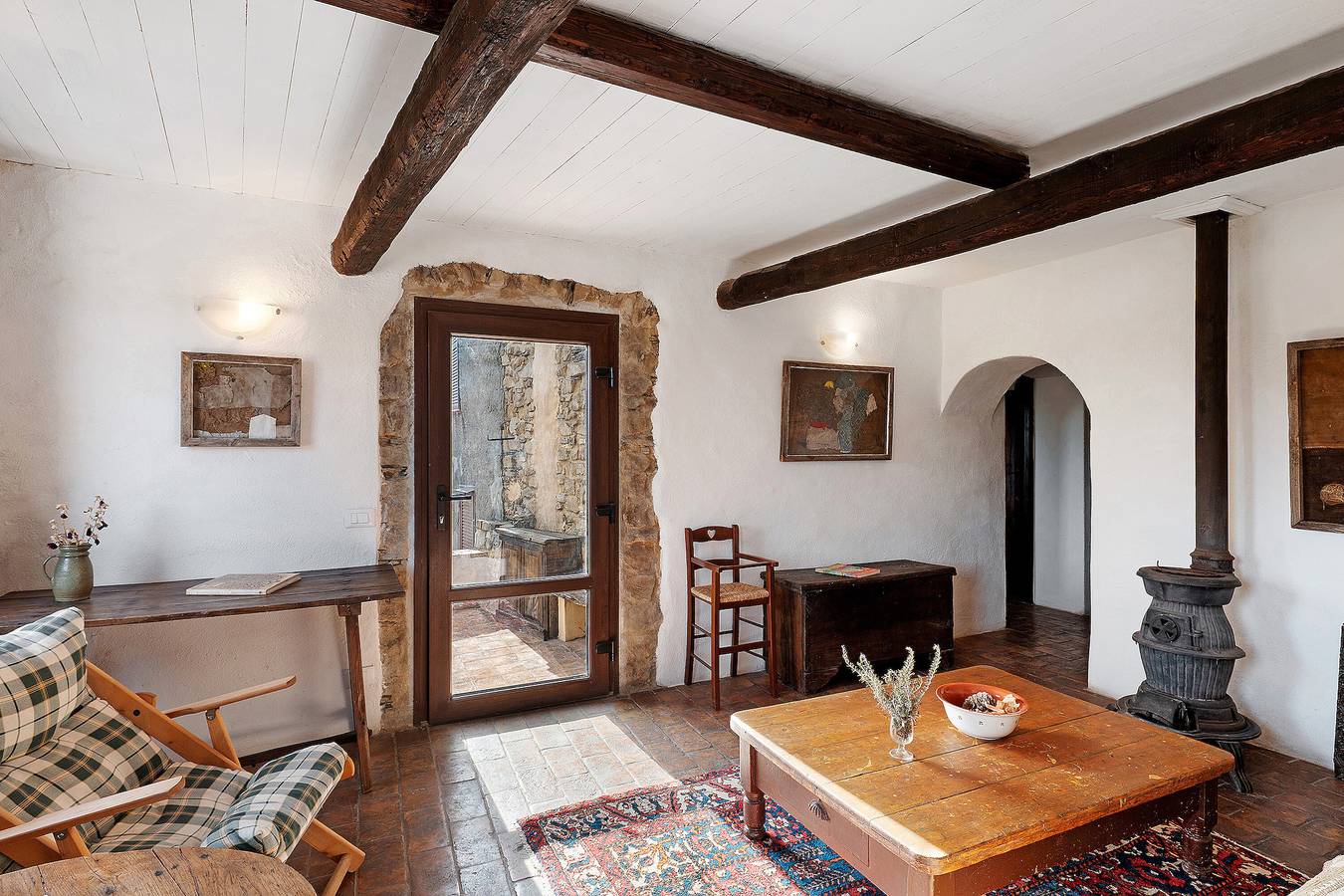 Bodynsoul – The Gallery in Bajardo, Ligurische Alpen