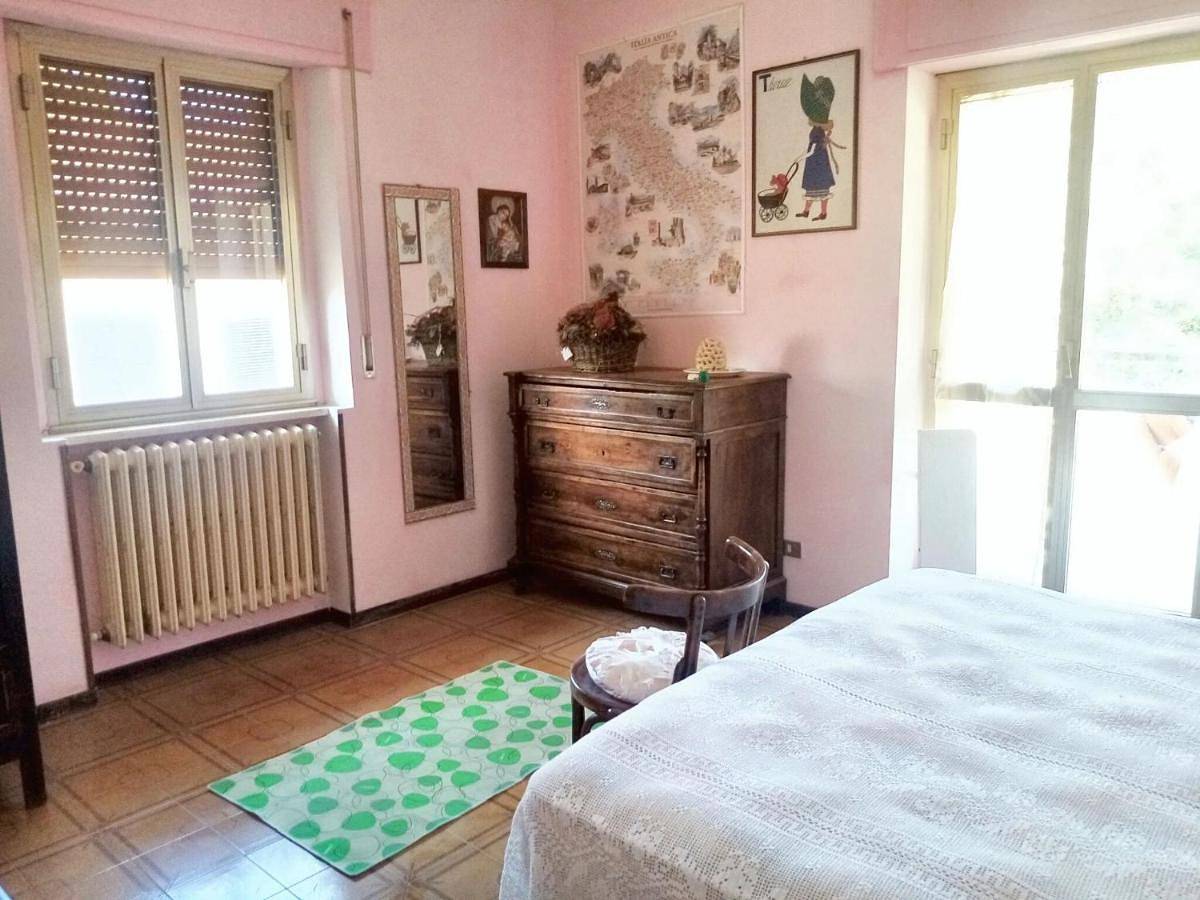 Appartement entier, Four-Bedroom Apartment in Castel di Ieri, Parc Naturel Régional Sirente-Velino