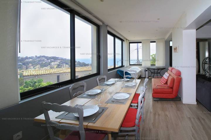 Gîte pour 6 personnes, avec terrasse, animaux acceptés à Saint-Mandrier-sur-Mer - 2