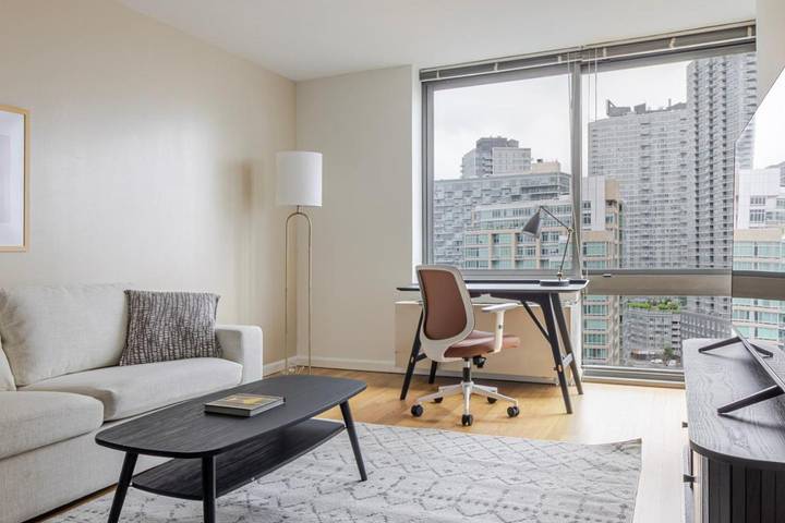 Apartamento para 2 personas, con balcón y piscina en Queens
