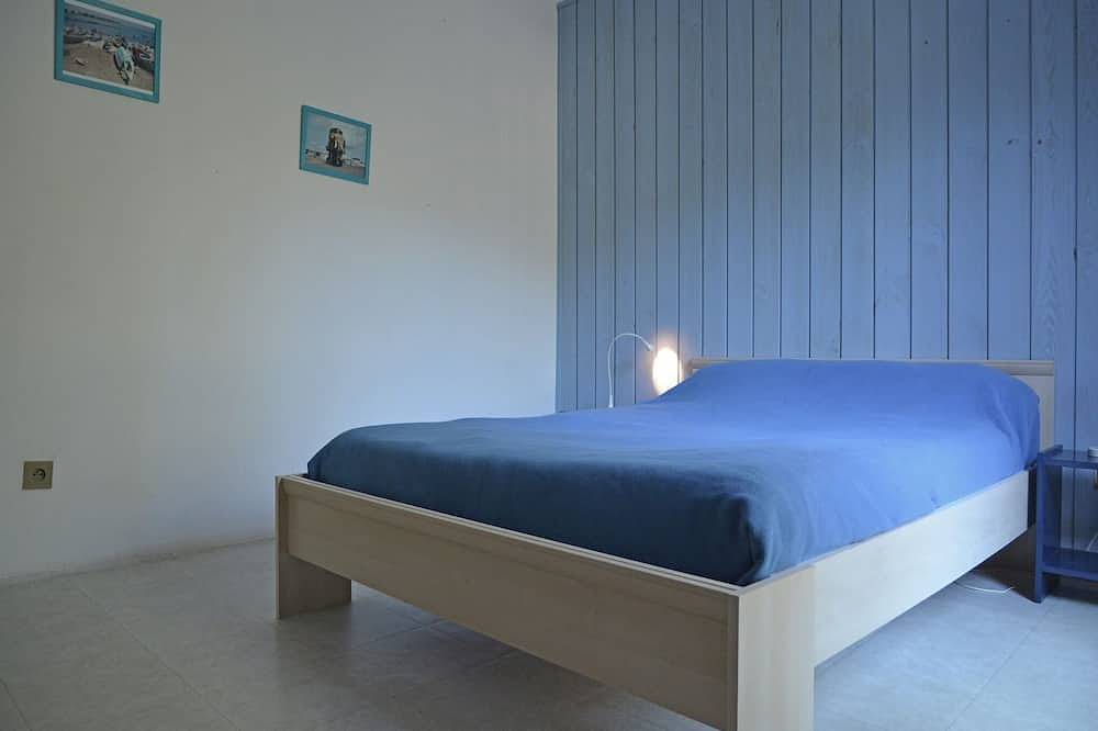 Villa in Le Boulou with Scenic Hilltop Views in Le Boulou, Céret region