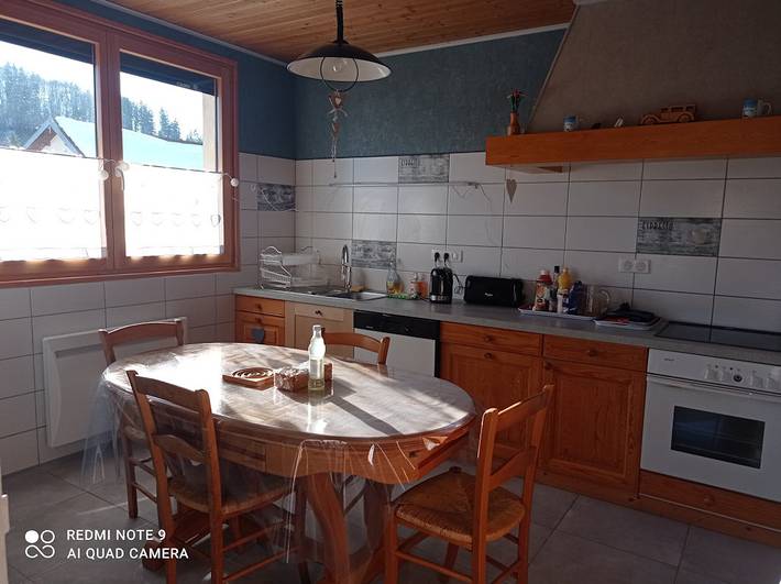 Gîte pour 7 personnes, avec jardin et terrasse à Foncine-le-Haut - 4