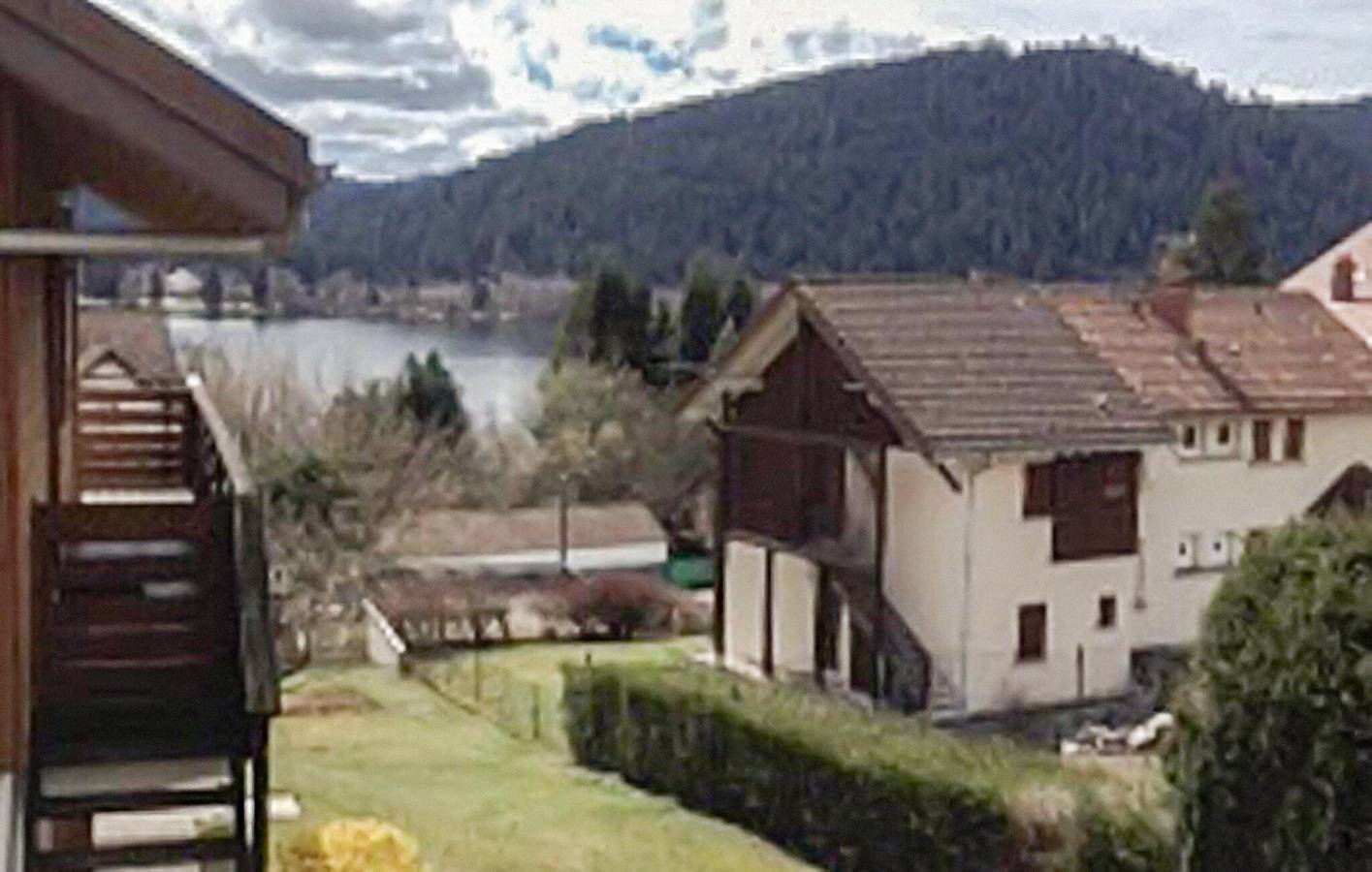 Appartement de vacances entier, Refuge au bord du lac avec terrain de pétanque et télévision, à proximité du lac de Gérardmer in Lac de Gérardmer, Gérardmer