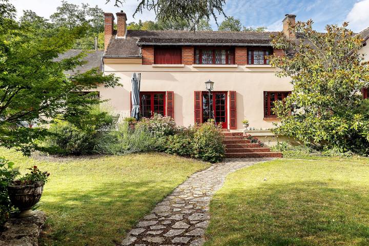 Chambre d’hôte pour 5 personnes, avec Jardin près des Châteaux de la Loire