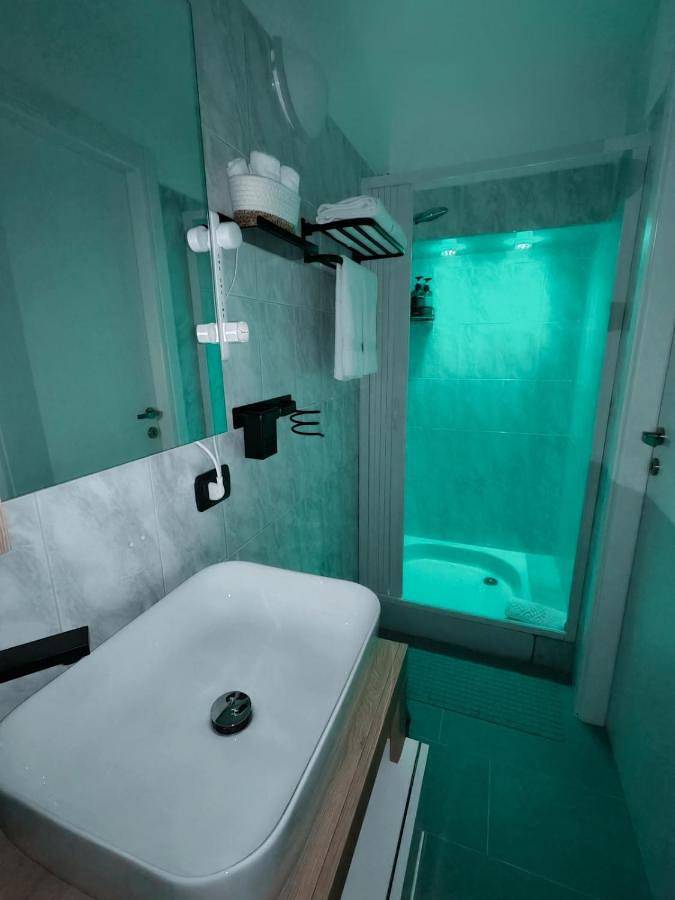 Hôtel pour 2 personnes, avec jacuzzi à Pavone Canavese - 4