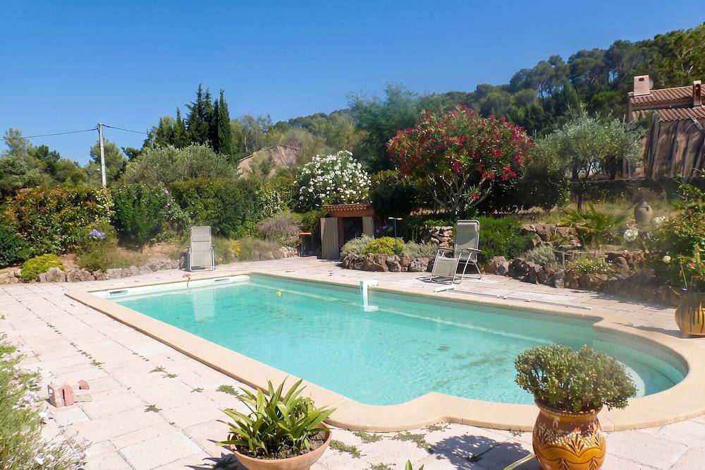 Appartement entier, Homerez - Studio à Pierrefeu-du-Var in Pierrefeu-du-Var, Côte méditerranéenne (France)