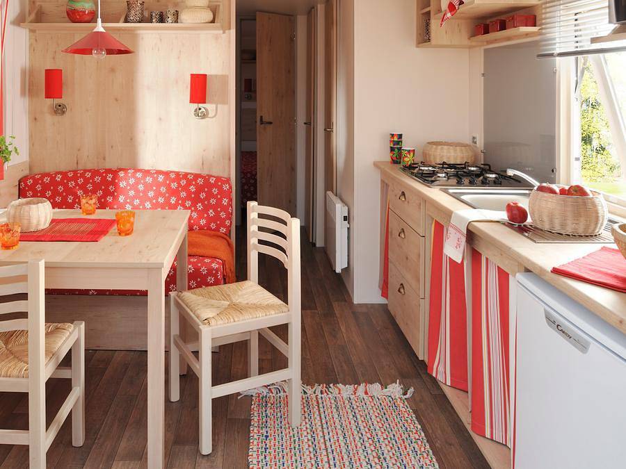 Camping Signol - Accommodation 4 persons - 4 person caravan (pedestrian area) in Boyardville, Saint-Georges-d'Oléron