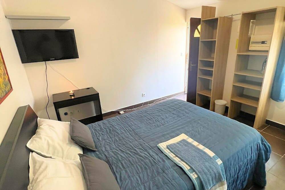 Appartement entier, Studio avec cuisine a 15min en train de Paris. in Sarcelles, Val-d'Oise