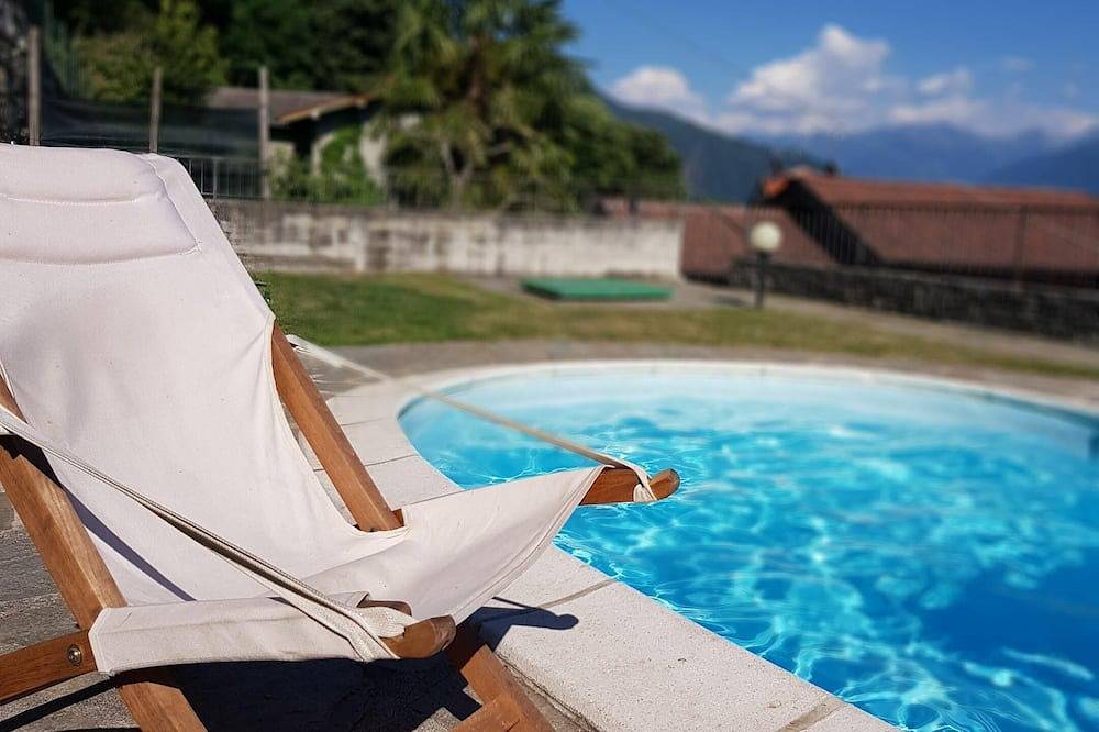 Comer See - Selbstversorgerhaus mit Pool und privatem Garten in Selva (Montemezzo), Montemezzo