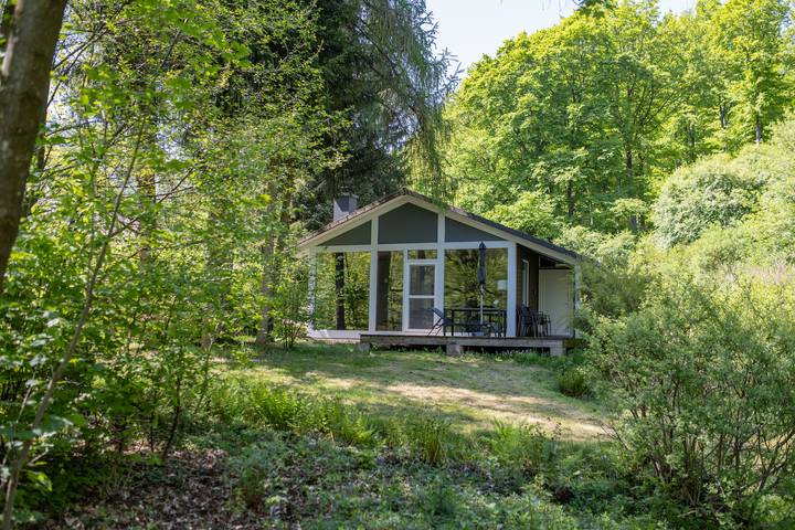 Ferienhaus für 5 Personen, mit Garten und Ausblick sowie Sauna und Pool