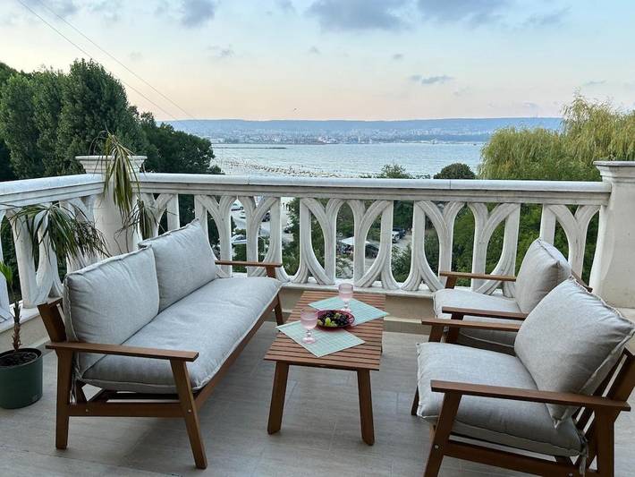 Apartamento de vacaciones para 6 personas, con vistas y jardín además de piscina y balcón - 1