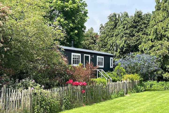 Gîte pour 2 personnes, avec jardin et terrasse - 1