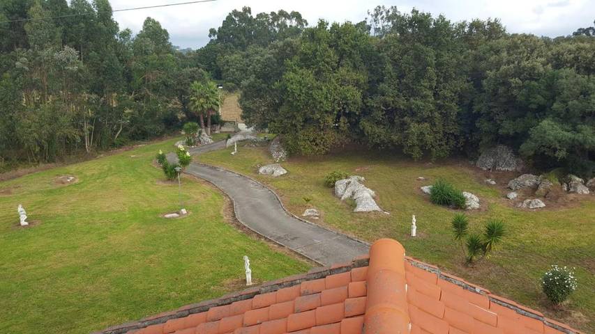 Casa rural para 8 personas, con Balcón y Jacuzzi además de Terraza y Jardín en Arnuero - 3