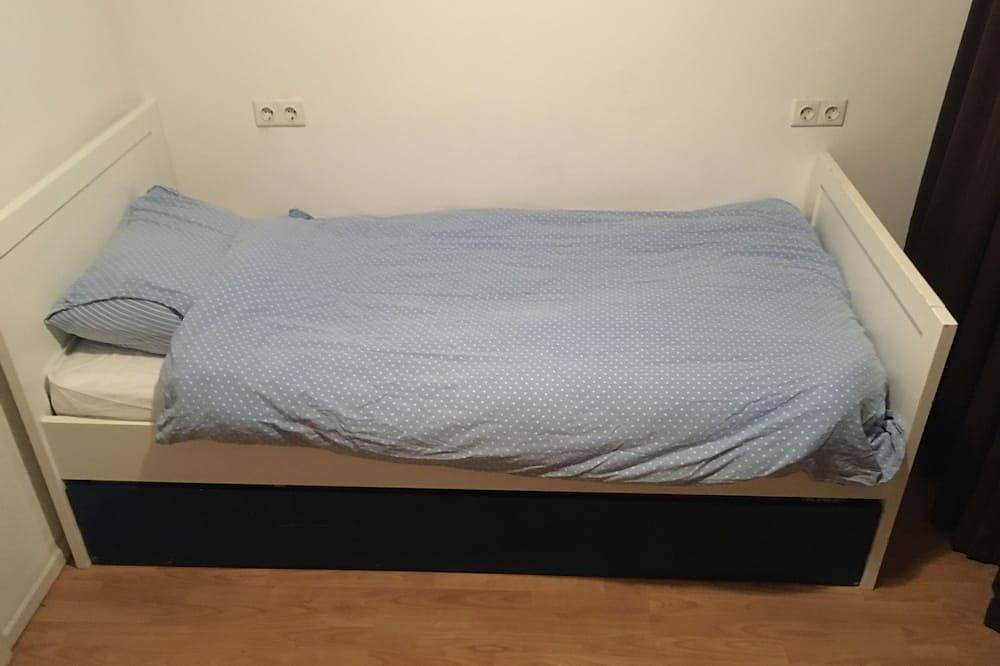 Right in the center across from the stores in Nordbrabant