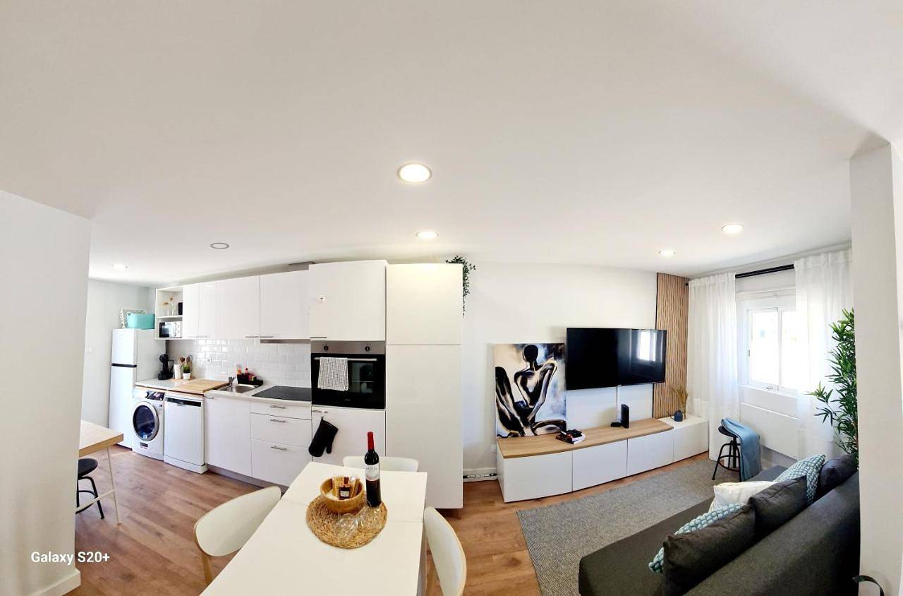 Two-Bedroom Townhouse in Palmela, Halbinsel von Setúbal