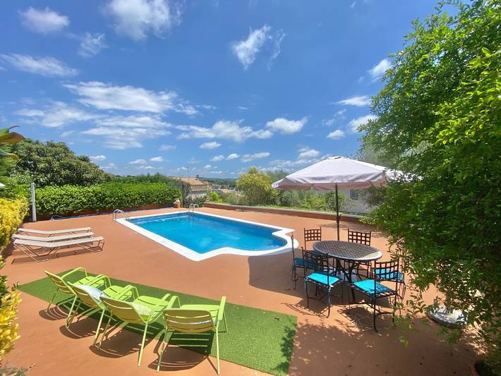 Villa for 8 people, with garden - 1