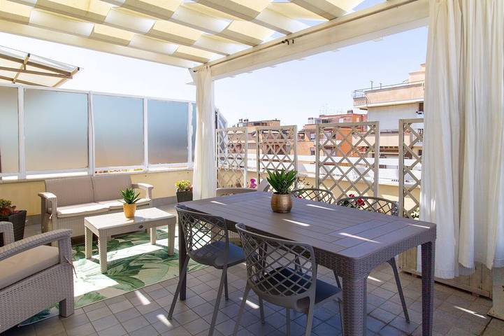 Ferienhaus für 4 Personen, mit Balkon