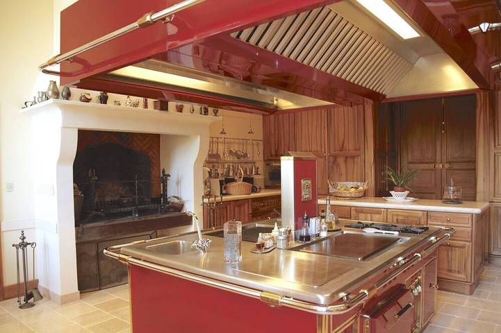 Château pour 30 personnes, avec jardin dans les Bouches-du-Rhône - 2