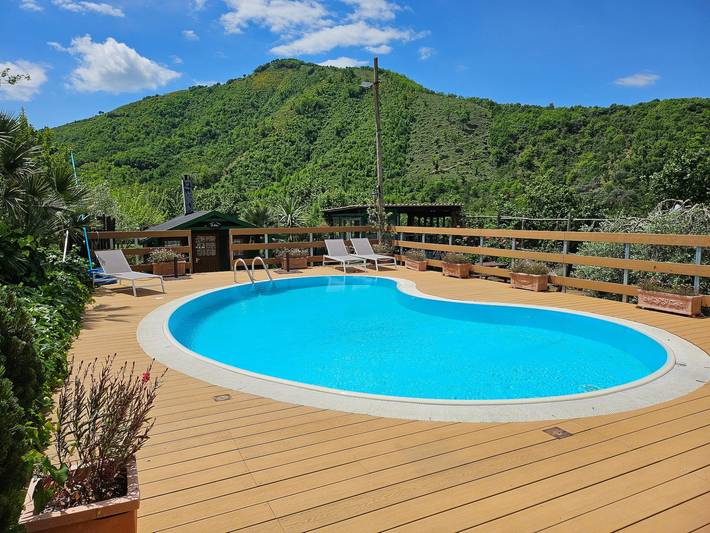 Farmhouse 'Camere Familiari' with Mountain View, Wi-Fi and Air Conditioning in Fisciano, Salerno Provinsen