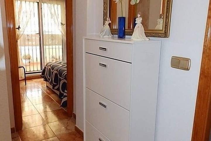 Appartement entier, Maison de ville avec piscine privée, bonne WiFi. Courte promenade à Villamartin Plaza in Orihuela, Costa Blanca