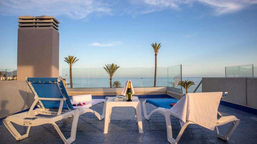 Ferienwohnung für 4 Personen, mit Terrasse und Ausblick - 1