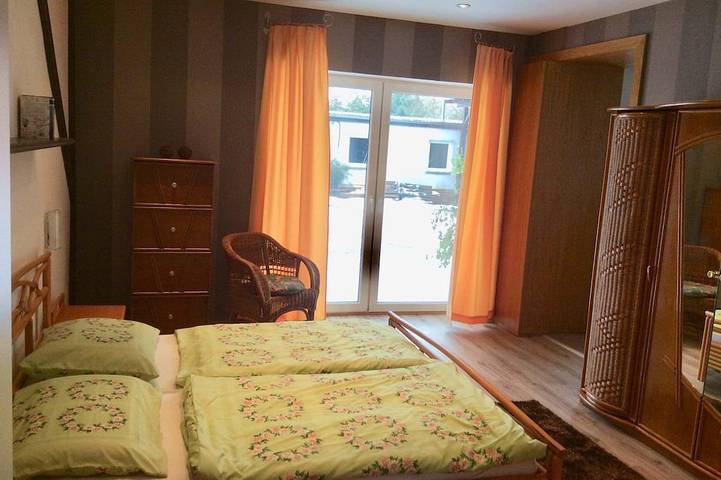 Ganze Wohnung, Ferienwohnung direkt am See mit eigenem Zugang. in Potzlow, Oberuckersee