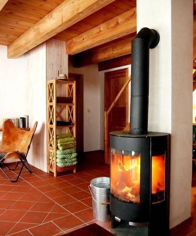 Ferienhaus "Boddenidyll" für 4 Erwachsene, 1 Kind und 2 Hunde. in Groß Schoritz, Garz/Rügen