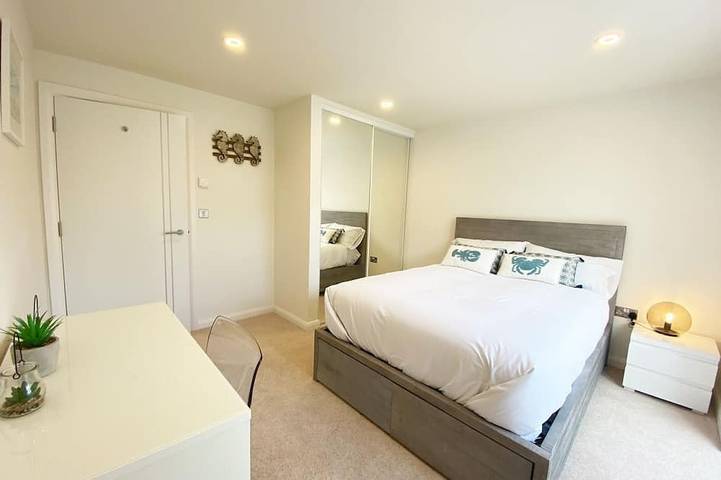 Apartamento entero, Watergate View 2 is a 2 bed brand new coastal apartment in Porth in Newquay, Cornualles