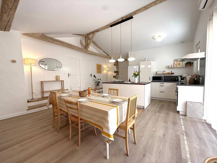 Gîte pour 6 personnes, avec Terrasse et Jardin