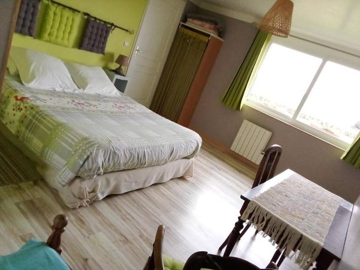 Chambre d’hôte pour 2 personnes, avec Terrasse ainsi que Jardin et Vue