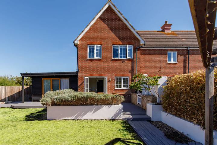 Holiday rental for 6 people, with garden, child-friendly in East Wittering