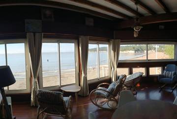 Gîte pour 4 personnes, avec jardin et vue, adapté aux familles dans Plage De L Arneche Meschers Sur Gironde